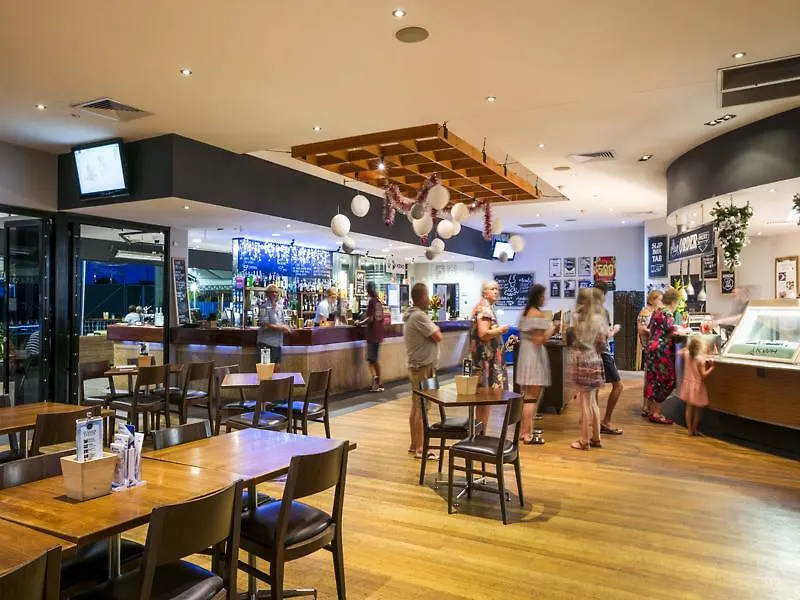 Nightcap At Kawana Waters Hotel